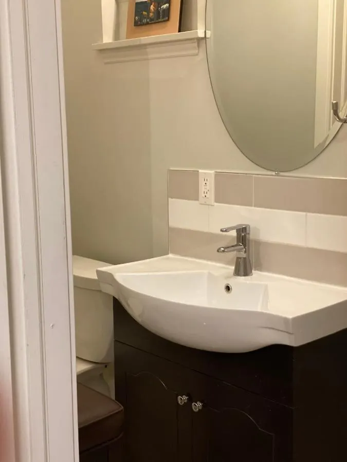 The Parkway Place Guesthouse Toronto Guest house