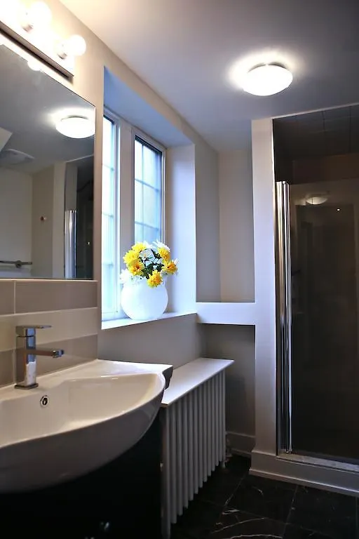 The Parkway Place Guesthouse Toronto Guest house